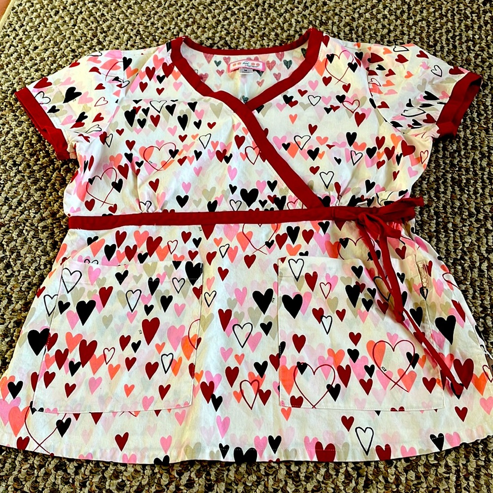 Koi medium scrub top.